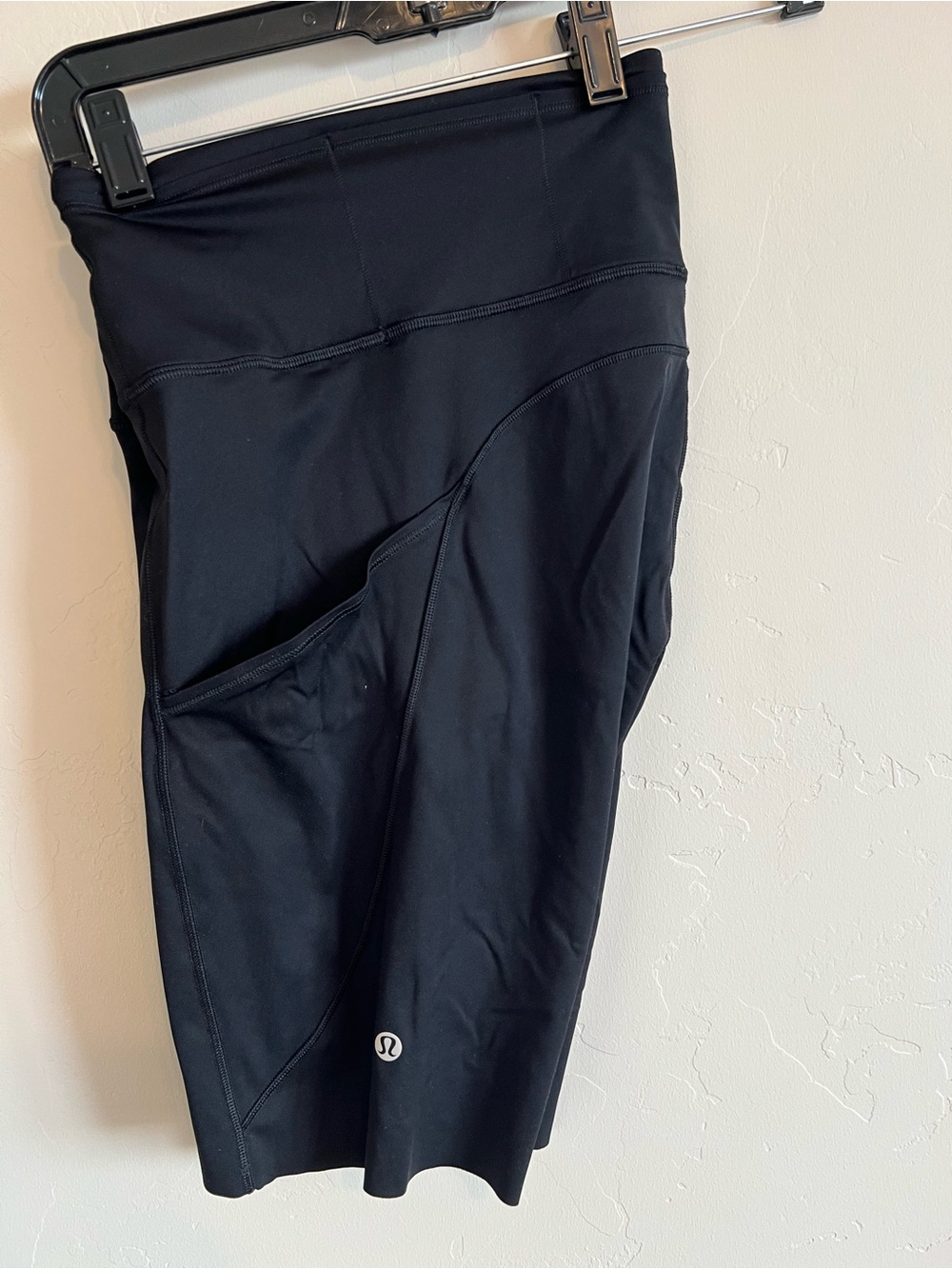 lululemon Fast and Free High Rise Short 10" Black Size 12 Pocket